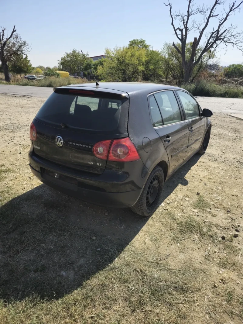 VW Golf 1.6, снимка 5 - Автомобили и джипове - 47385585