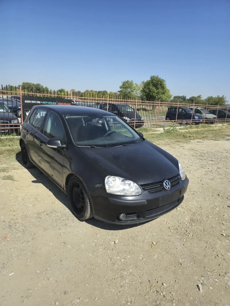 VW Golf 1.6, снимка 3 - Автомобили и джипове - 47385585