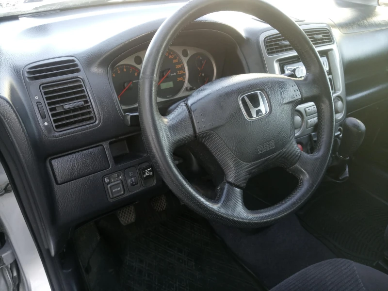 Honda Stream, снимка 7 - Автомобили и джипове - 47422744