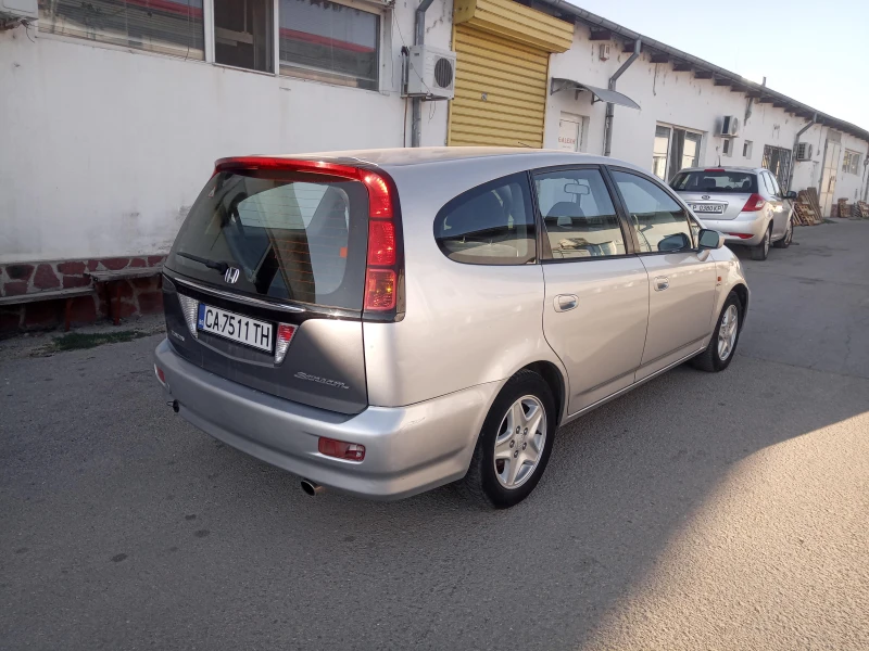 Honda Stream, снимка 6 - Автомобили и джипове - 47422744