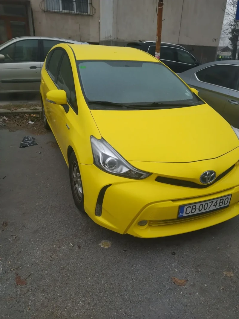 Toyota Prius Седем места , снимка 4 - Автомобили и джипове - 48528734