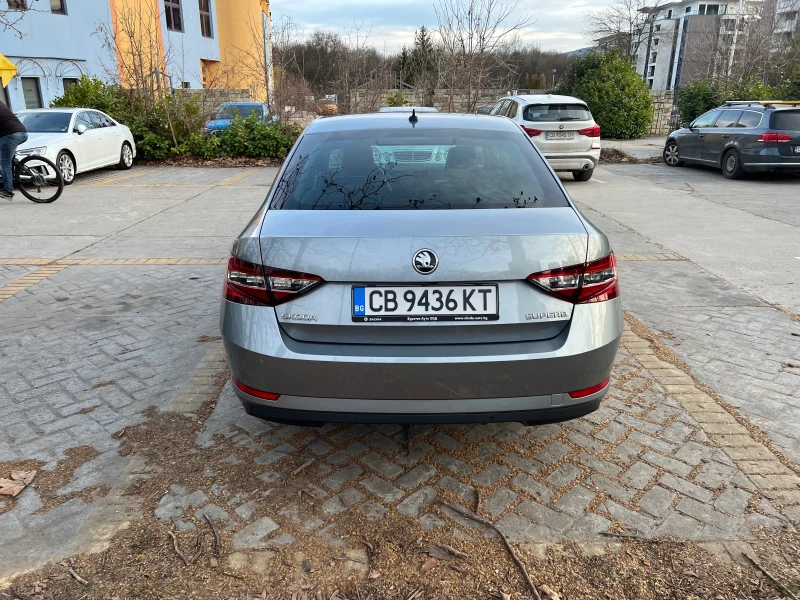 Skoda Superb 1.8 TSI, Style, снимка 4 - Автомобили и джипове - 49453223