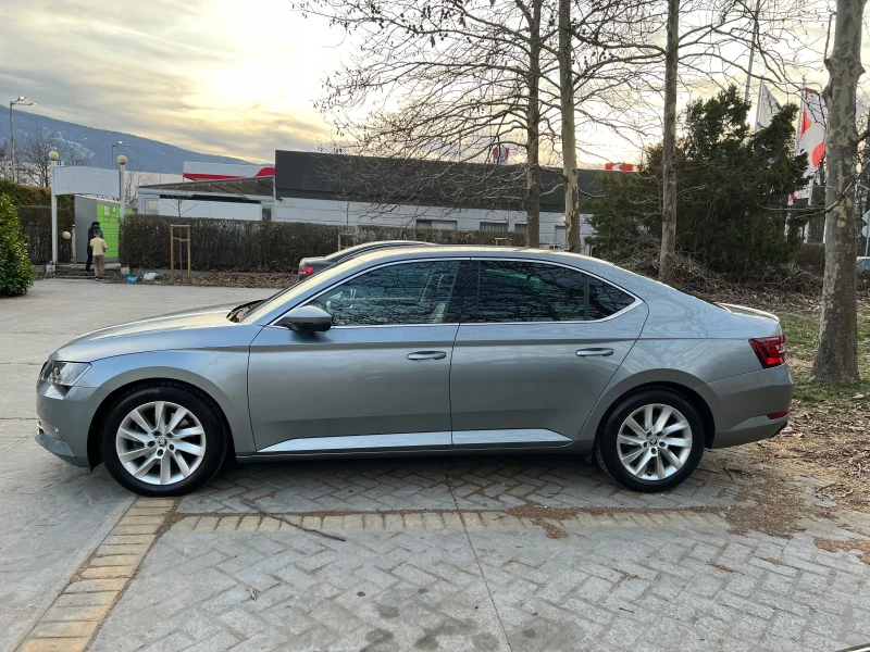 Skoda Superb 1.8 TSI, Style, снимка 2 - Автомобили и джипове - 49453223