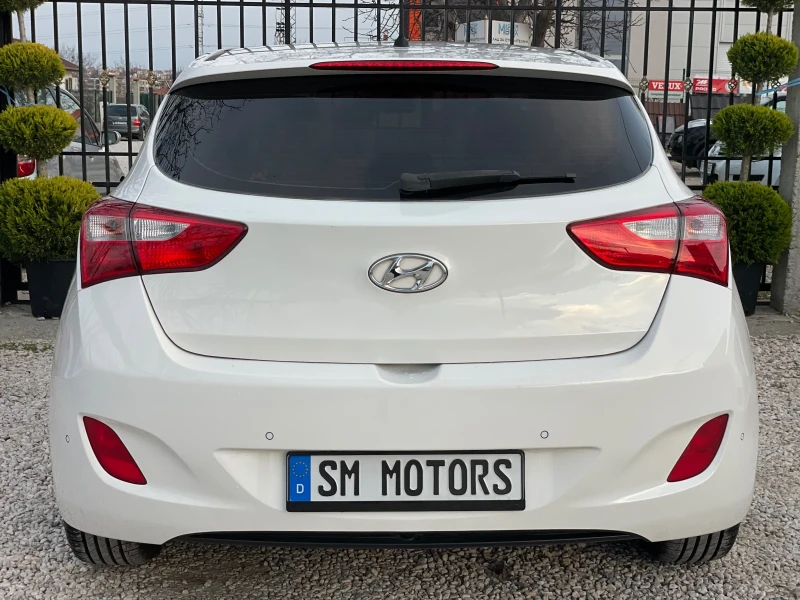 Hyundai I30 1.4i 99кс УНИКАТ, снимка 13 - Автомобили и джипове - 49508863