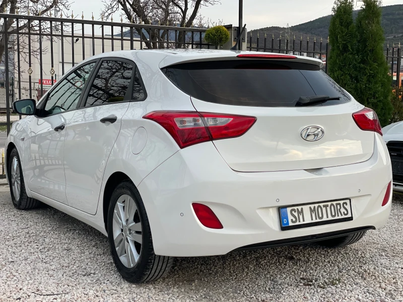 Hyundai I30 1.4i 99кс УНИКАТ, снимка 15 - Автомобили и джипове - 49508863