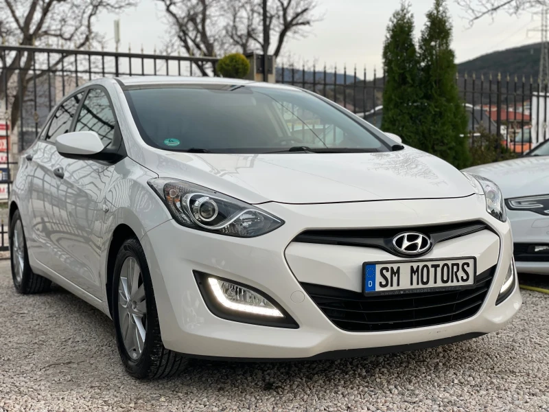 Hyundai I30 1.4i 99кс УНИКАТ, снимка 3 - Автомобили и джипове - 49508863