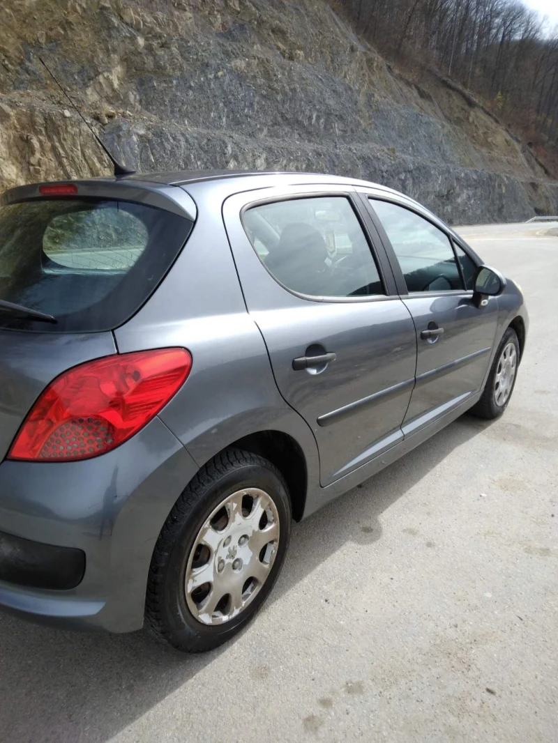 Peugeot 207 1.4i 75 hp 2008г, снимка 6 - Автомобили и джипове - 49530576