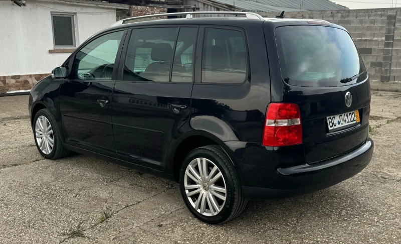 VW Touran 2.0 TDI 170 kc, снимка 5 - Автомобили и джипове - 49567350