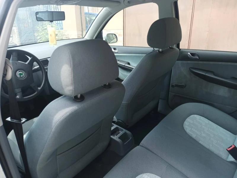 Skoda Fabia 1.4, снимка 9 - Автомобили и джипове - 50082814