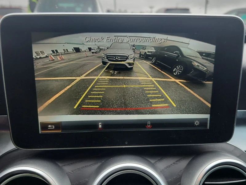 Mercedes-Benz C 300 4Matic* Подгрев* Пано* Камера, снимка 16 - Автомобили и джипове - 52317859