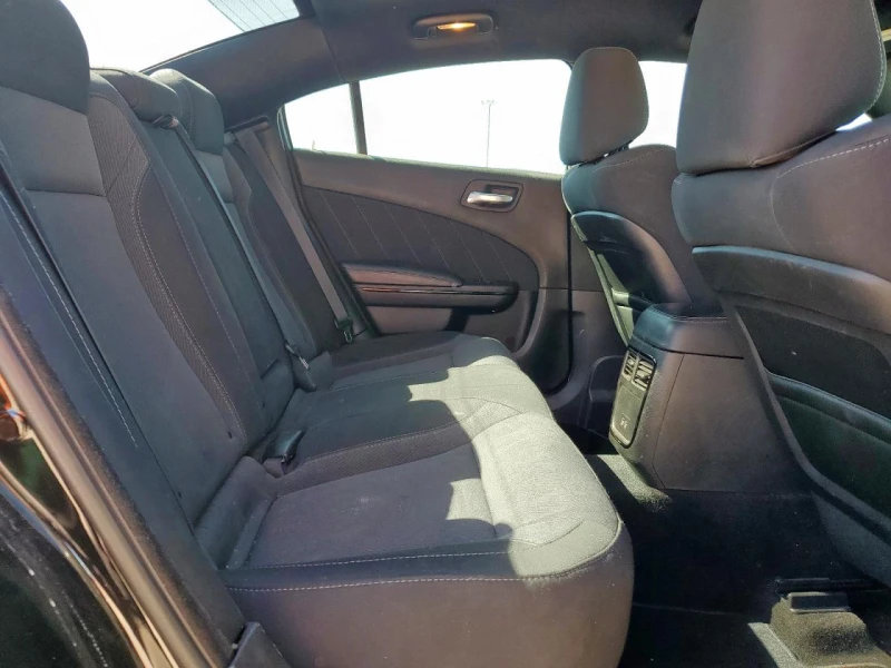 Dodge Charger SXT, снимка 9 - Автомобили и джипове - 52531087