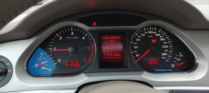 Audi A6 2.0TDI+ + + + , снимка 13 - Автомобили и джипове - 52663730