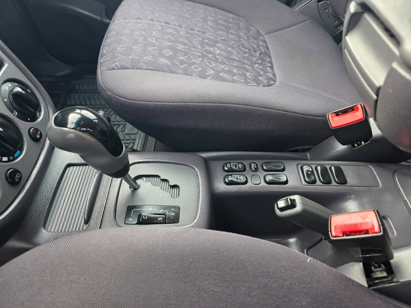 Mercedes-Benz A 160, снимка 8 - Автомобили и джипове - 52677674