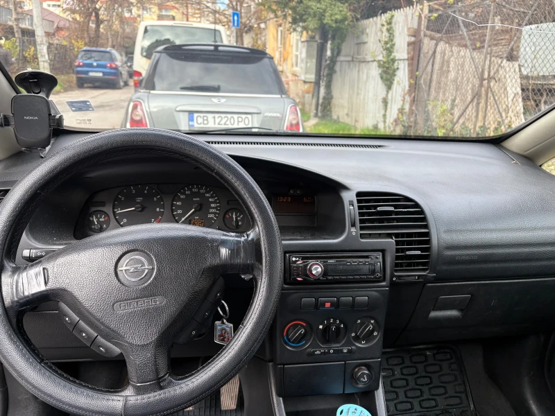 Opel Zafira 1.8, снимка 6 - Автомобили и джипове - 52773940