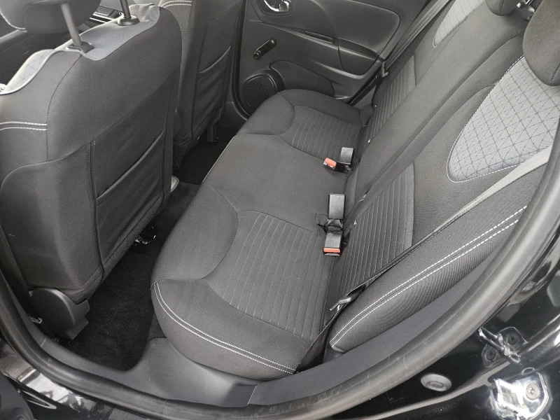 Renault Clio 1.5 DCI , снимка 11 - Автомобили и джипове - 52968138