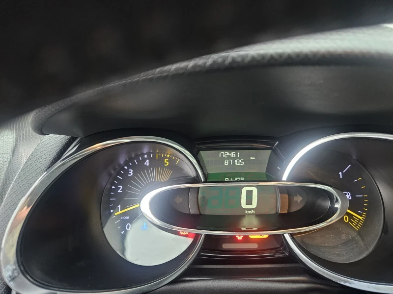 Renault Clio 1.5 DCI , снимка 14 - Автомобили и джипове - 52968138