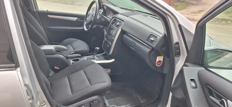 Mercedes-Benz B 200 2.0cdi, снимка 6 - Автомобили и джипове - 53027435