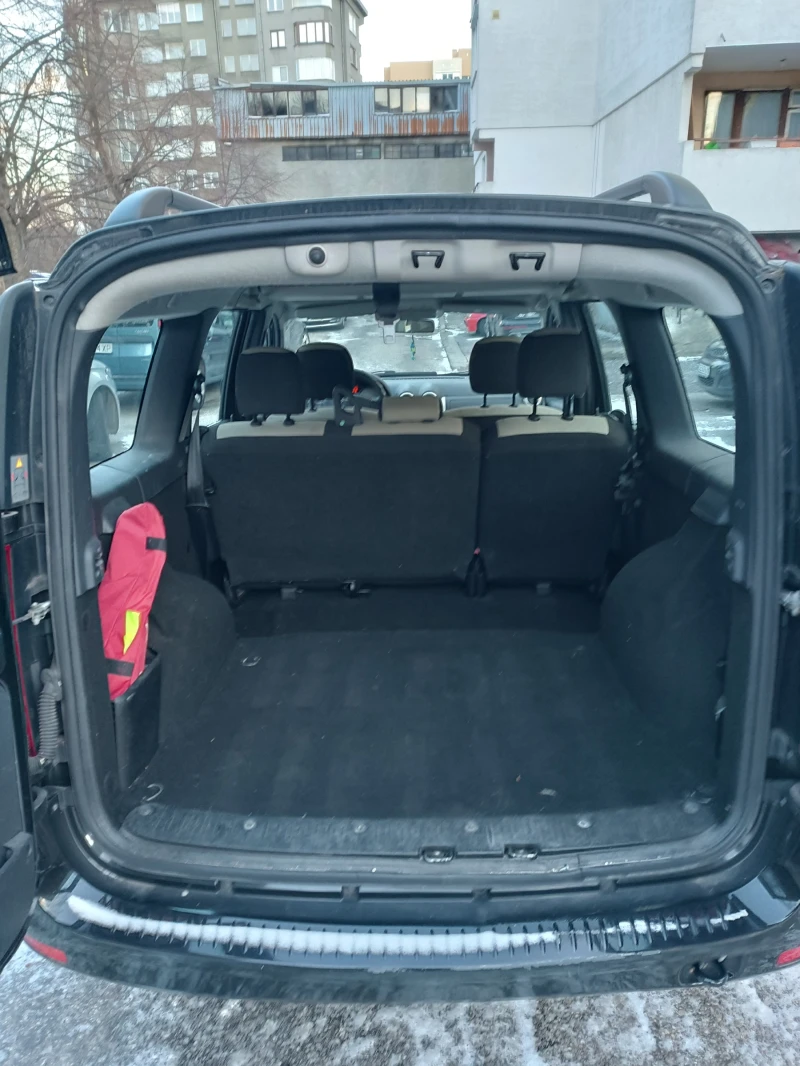 Dacia Logan, снимка 9 - Автомобили и джипове - 53083302