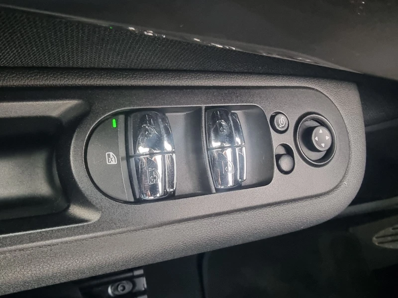 Mini Clubman 2.0SD 4X4 JOHN COOPER WORKS, снимка 15 - Автомобили и джипове - 53457711