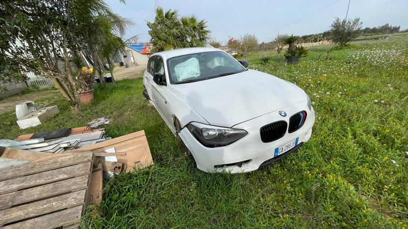 BMW 118, снимка 2 - Автомобили и джипове - 35643525