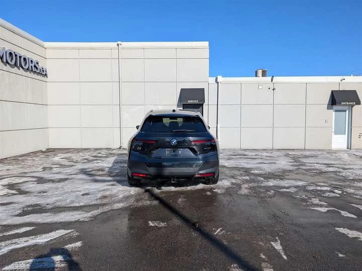 BMW iX XDRIVE50 - NAVI - LEATHER - TECH FEATURES, снимка 4 - Автомобили и джипове - 53558370