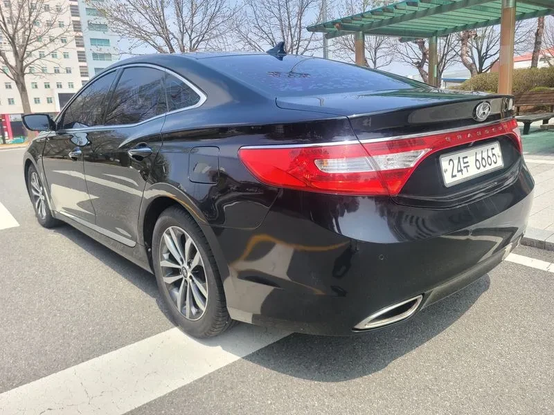 Hyundai Grandeur 2.4, снимка 2 - Автомобили и джипове - 54626065