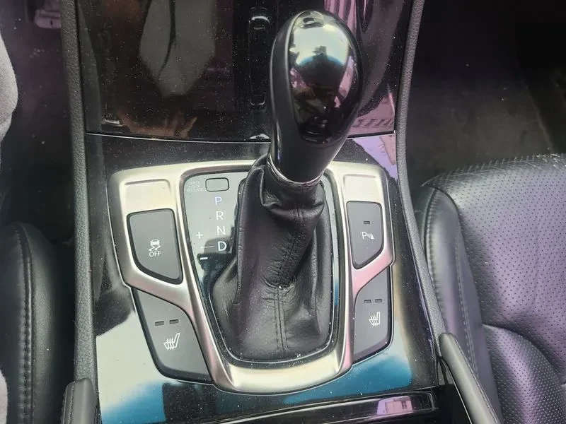 Hyundai Grandeur 2.4, снимка 9 - Автомобили и джипове - 54626065