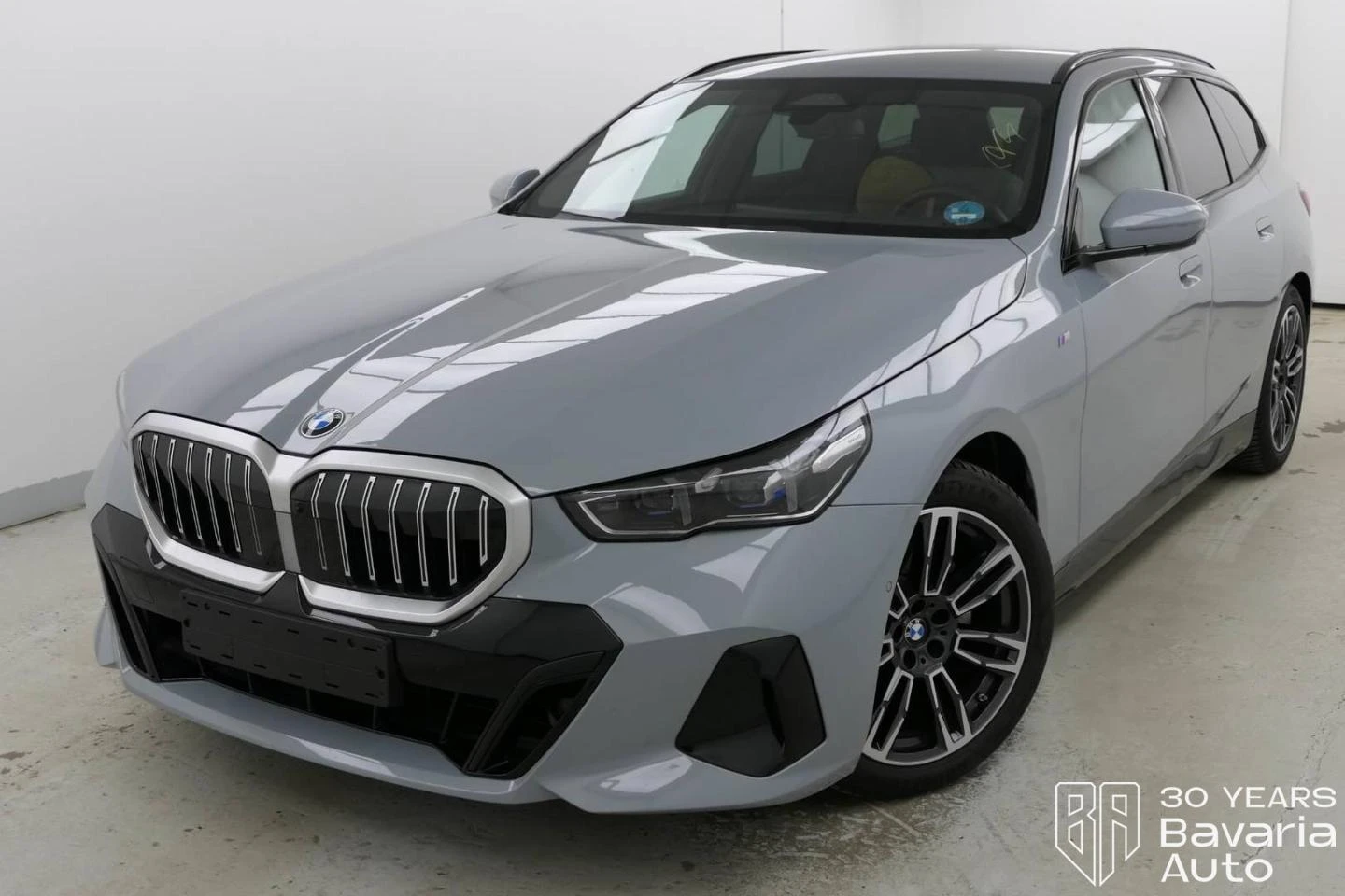 BMW 520 i Touring M Sport Paket Steptronic, снимка 1