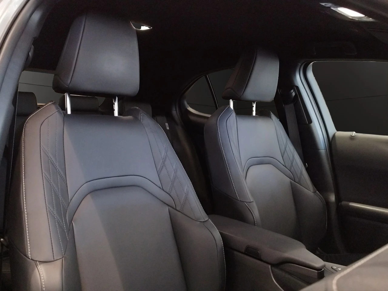 Lexus UX 250h F-sport AWD | Mobile.bg � ����������� 11