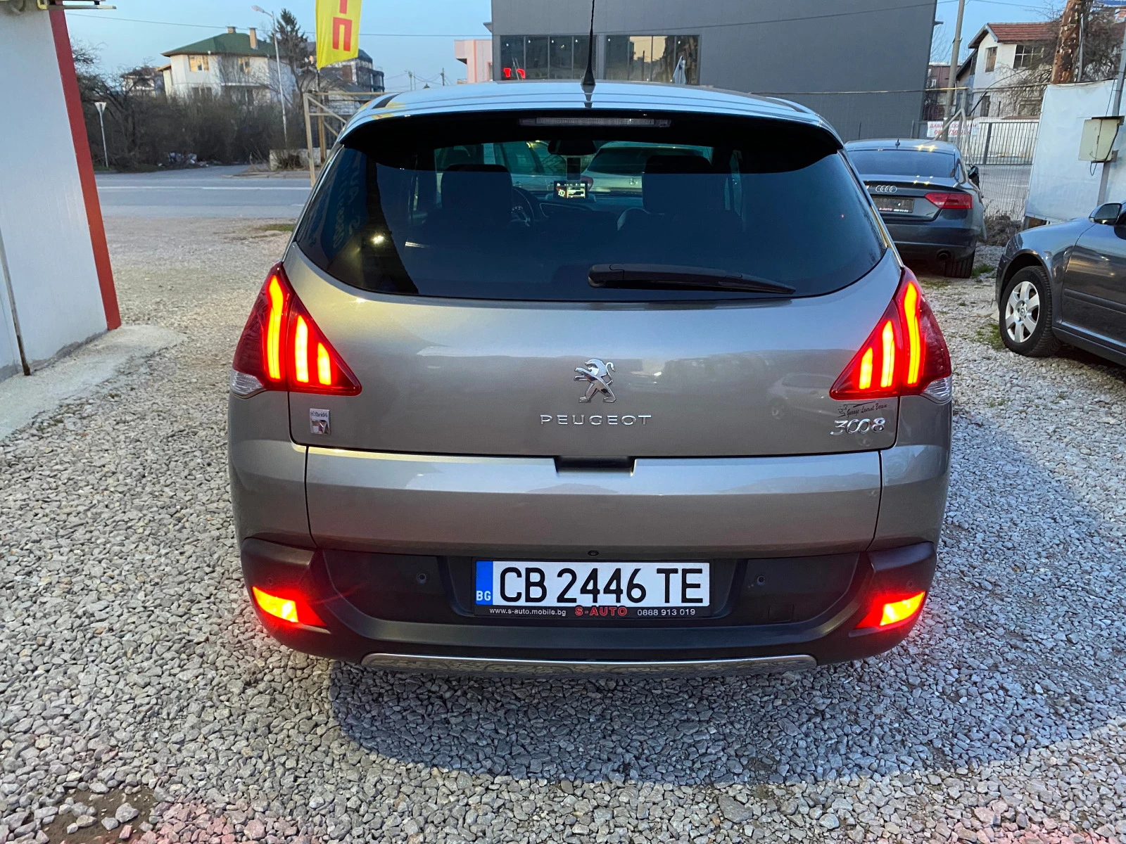 Peugeot 3008 2.0HDI 4X4 HYBRID* NAVI* HEAD UP* ПОДГРЕВ* ШВЕЙЦАР - изображение 5