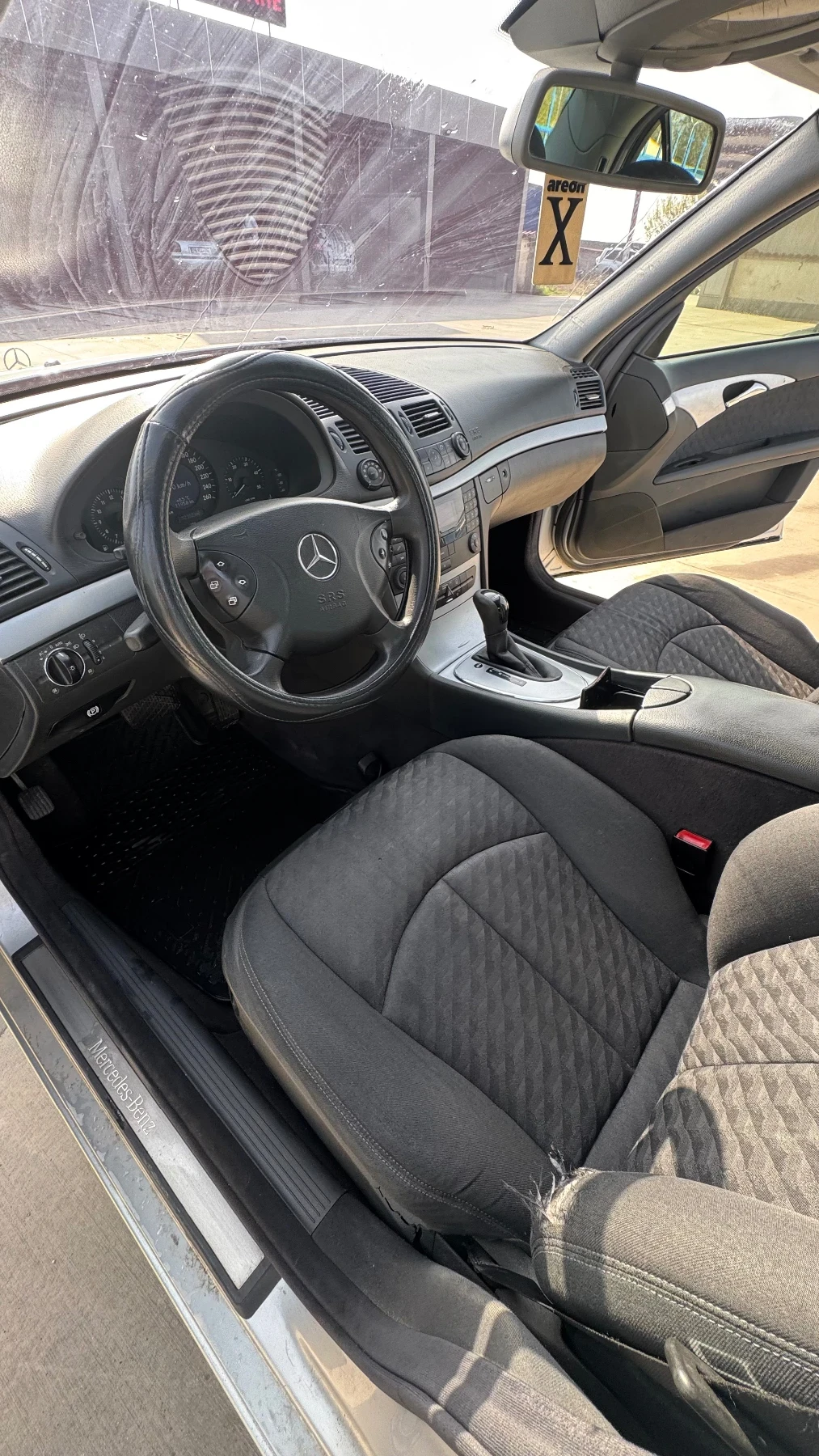 Mercedes-Benz E 220  - изображение 6