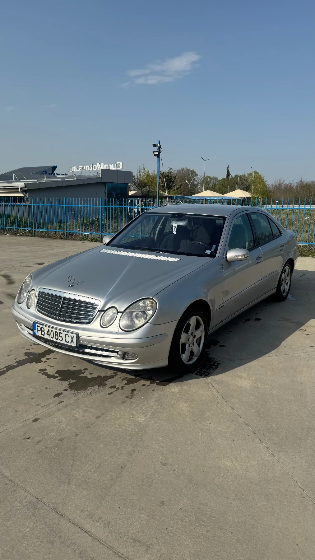 Mercedes-Benz E 220  - изображение 2