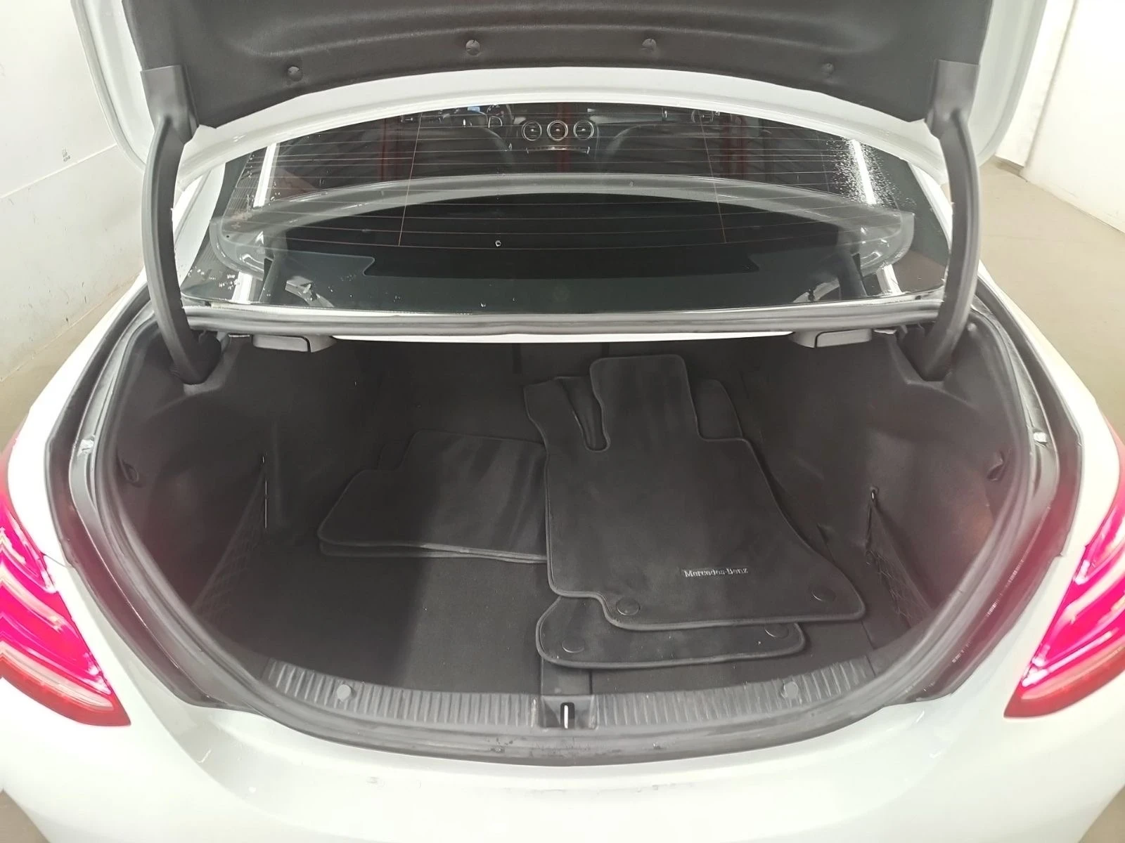 Mercedes-Benz C 300 4Matic* * *  | Mobile.bg   13