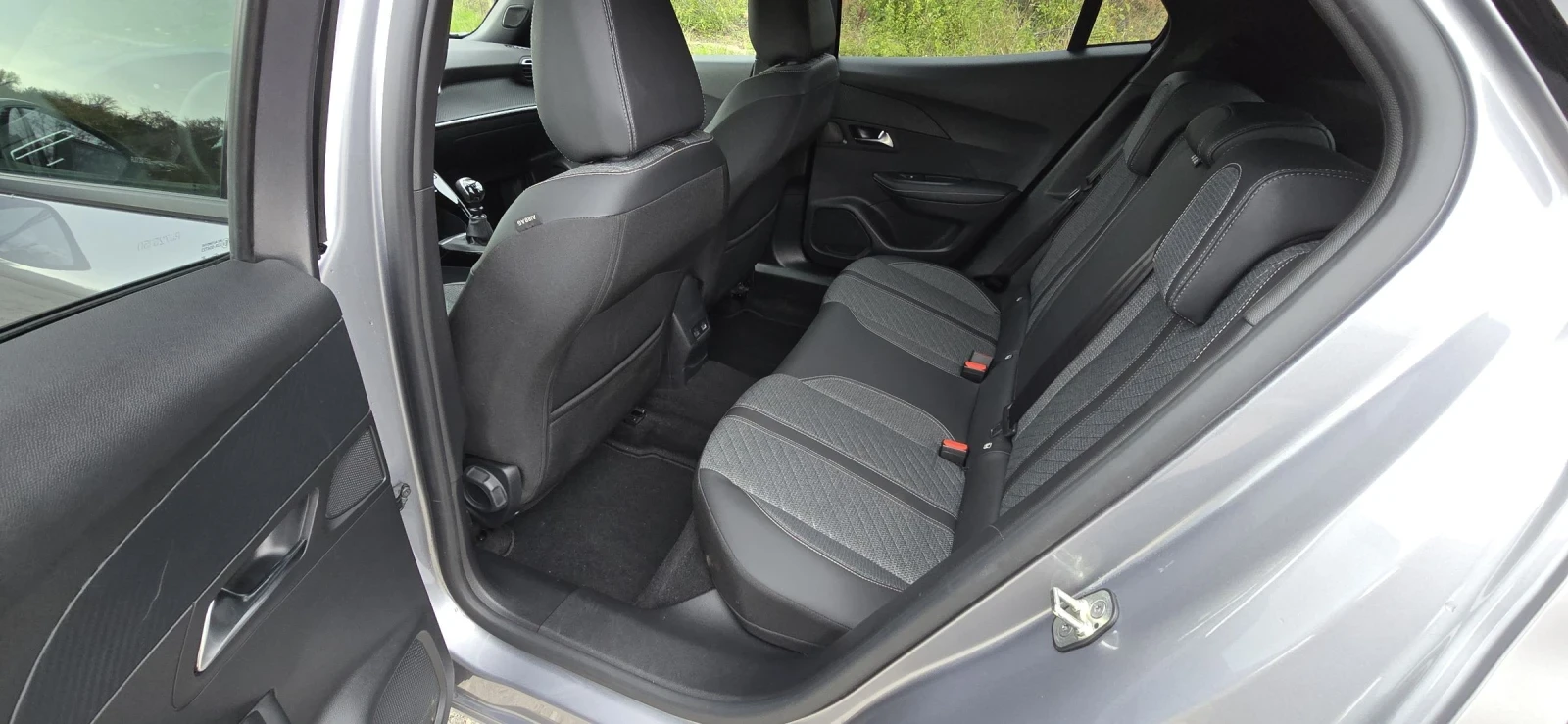 Peugeot 2008 5600. 2024.   | Mobile.bg   12