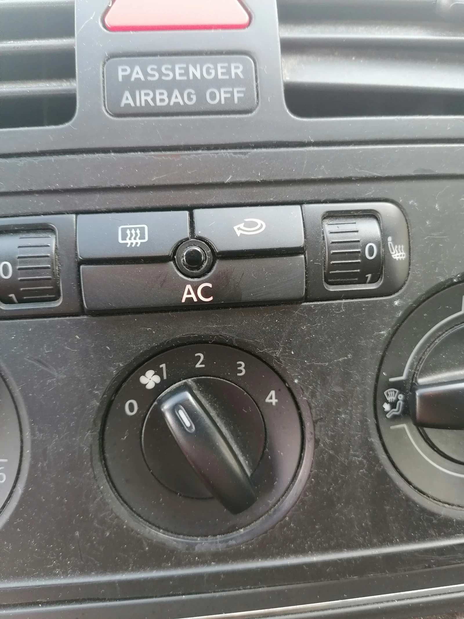 VW Touran  | Mobile.bg   11