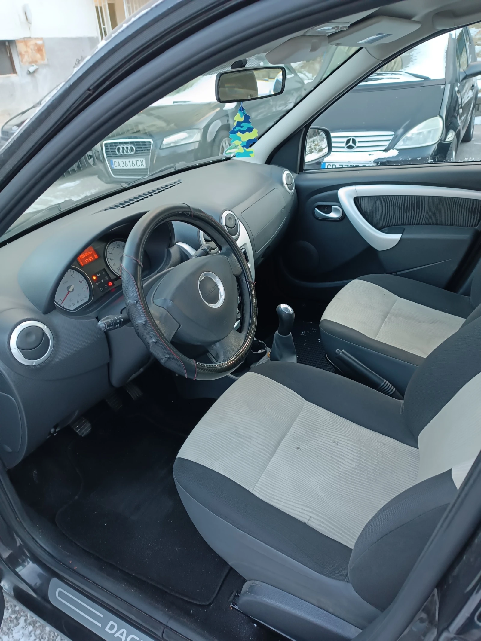 Dacia Logan  - изображение 7