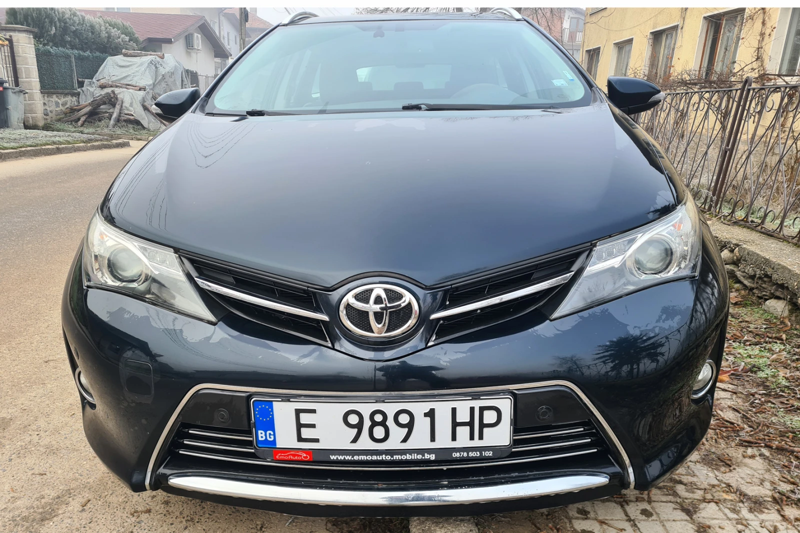 Toyota Auris 1.4-D4D - изображение 2