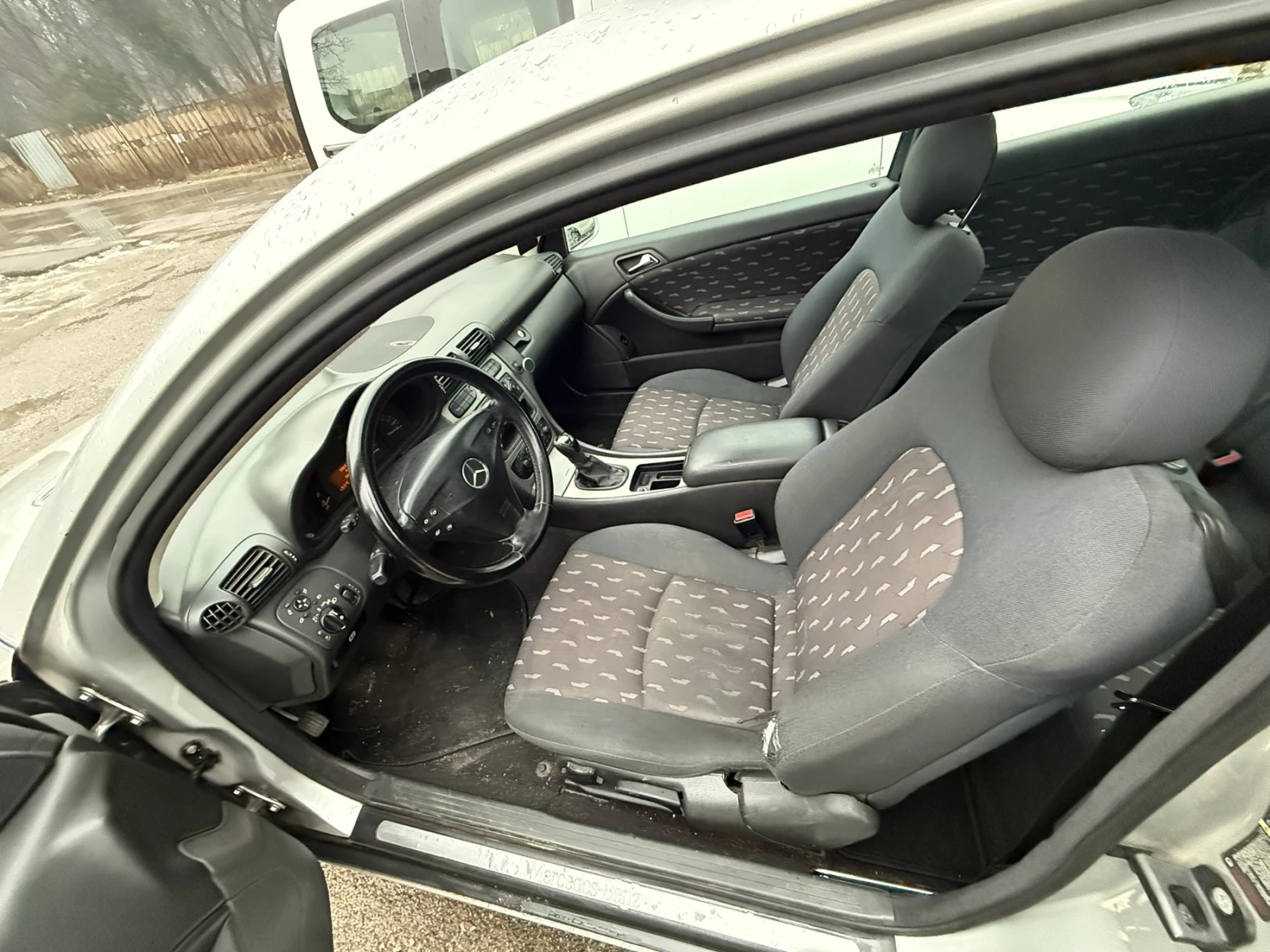 Mercedes-Benz C 220  - изображение 8