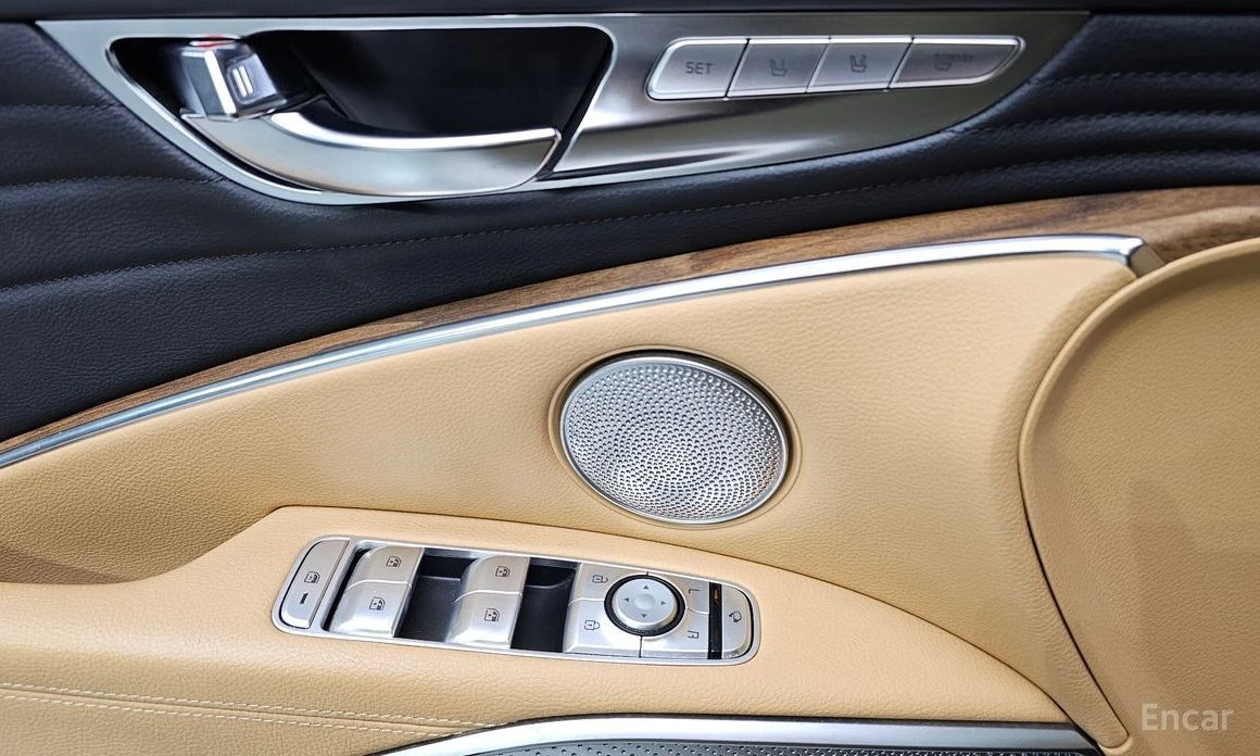 Kia K9, снимка 12 - Автомобили и джипове - 53720694