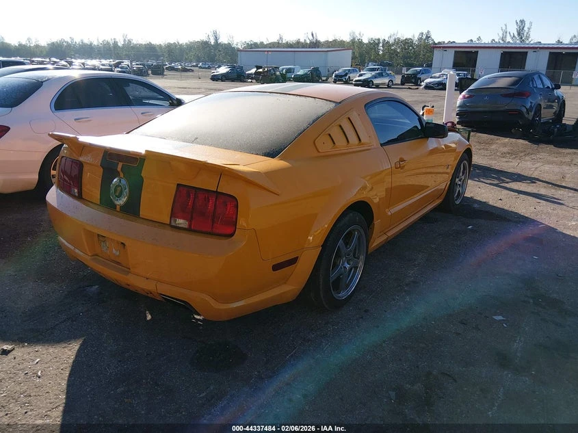 Ford Mustang GT Deluxe - изображение 4