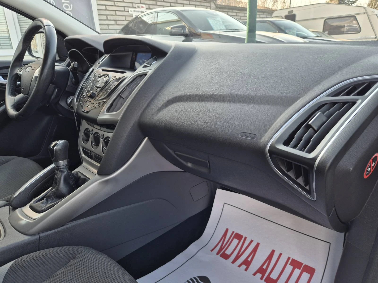 Ford Focus 1.6i-105кс-170000км, снимка 11 - Автомобили и джипове - 53852385