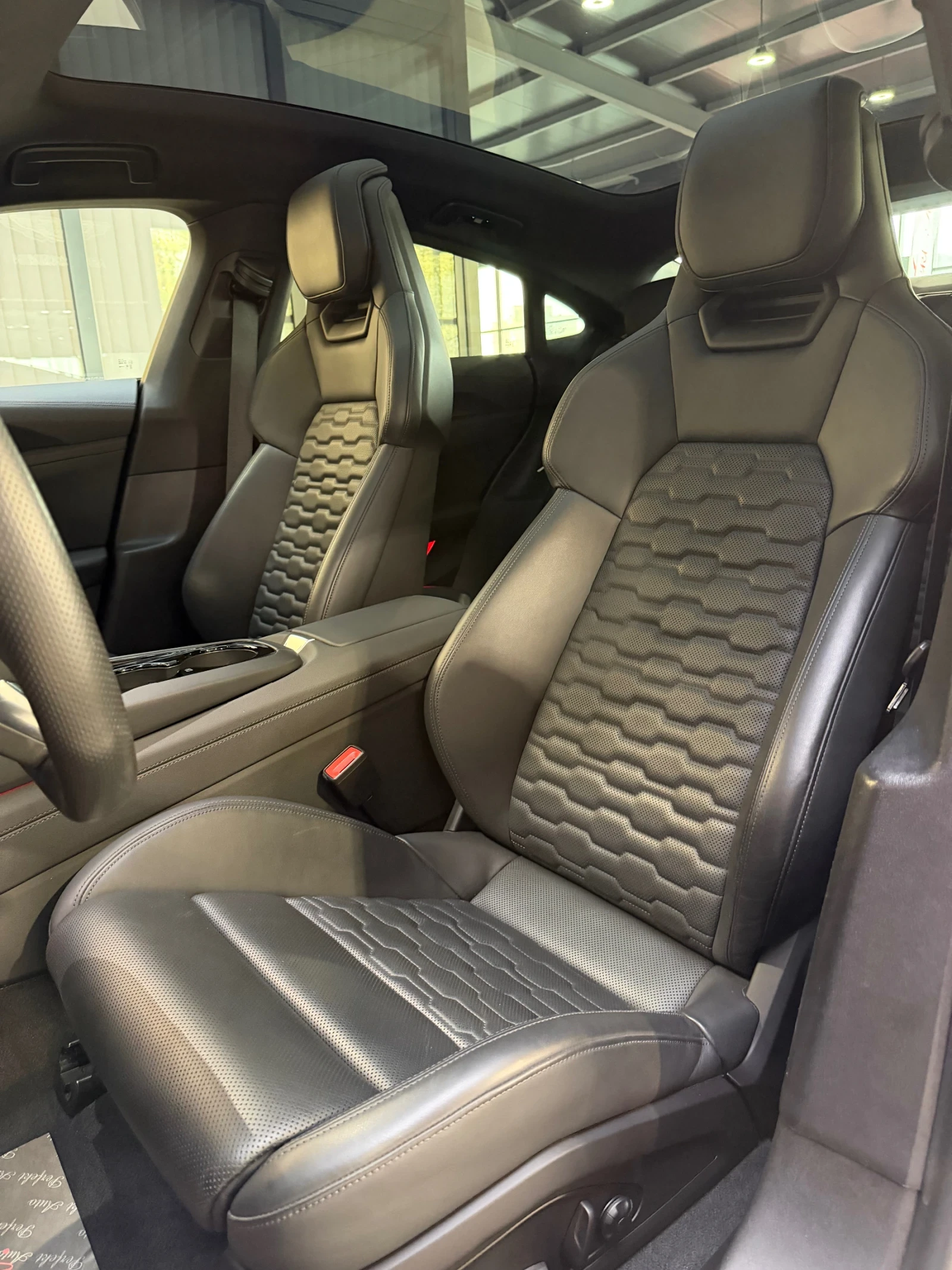 Audi E-Tron GT FULL ЕКСТРИ * B & O * HEAD UP * ПАНОРАМА * , снимка 15 - Автомобили и джипове - 54322295