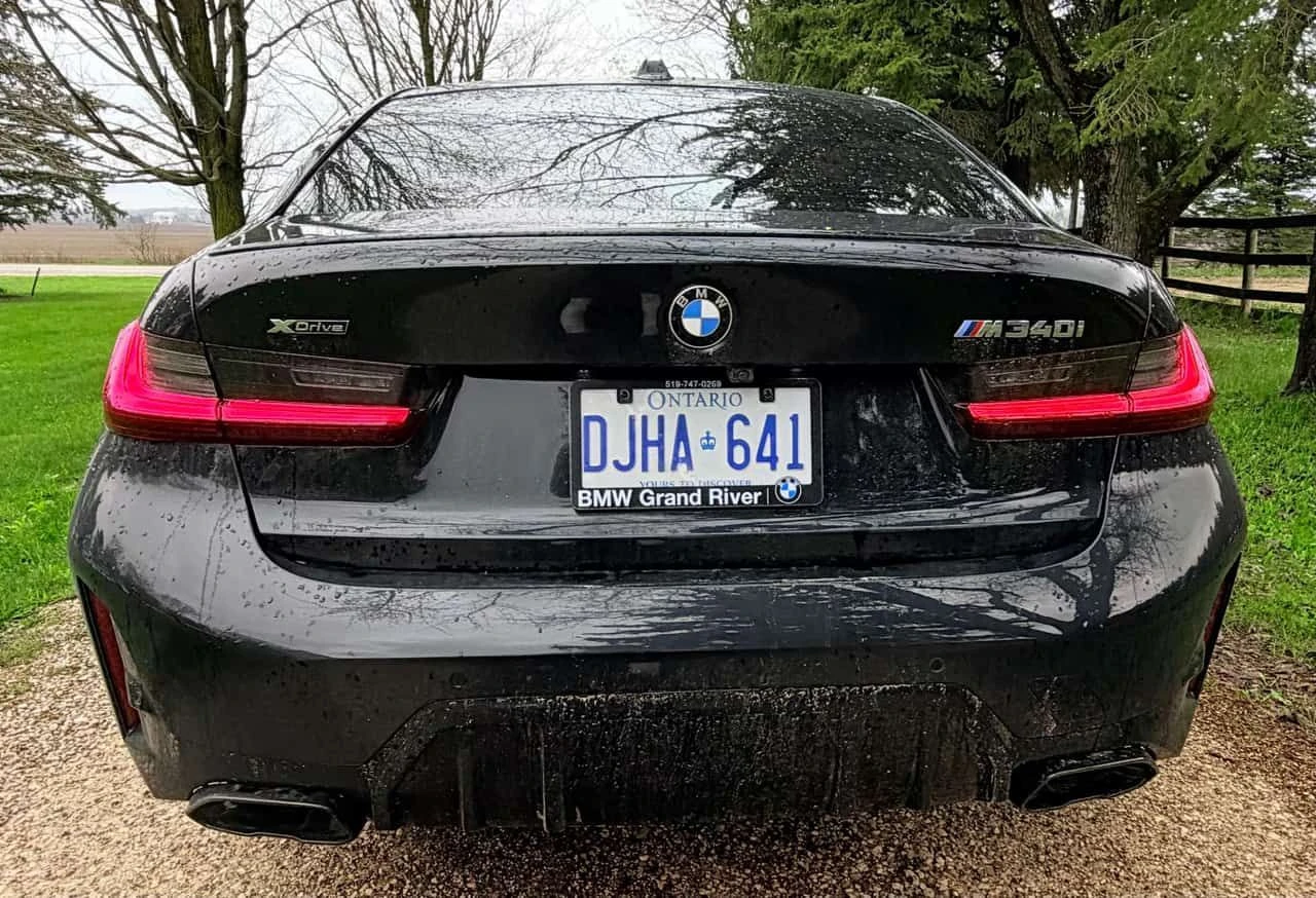 BMW 340 * M340i xDrive * CARFAX * БЕЗ ПЪРВОНАЧАЛНА ВНОСКА, снимка 4 - Автомобили и джипове - 54545945