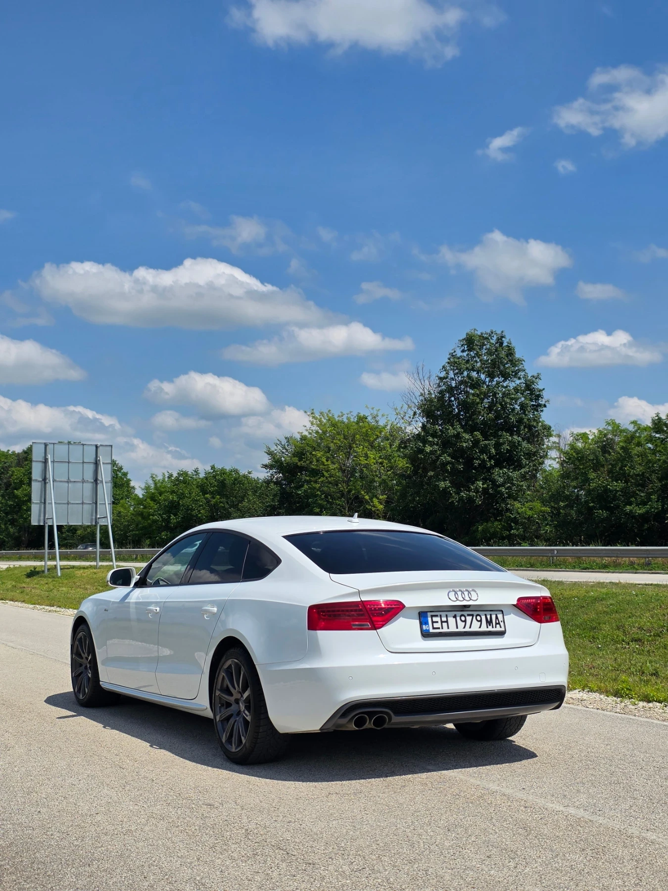 Audi A5 * S-LINE* 4x4* FULL* 2.0TDI* , снимка 7 - Автомобили и джипове - 54813798