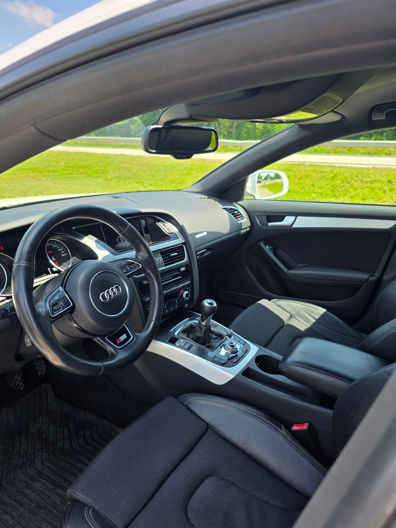 Audi A5 * S-LINE* 4x4* FULL* 2.0TDI* , снимка 13 - Автомобили и джипове - 54813798