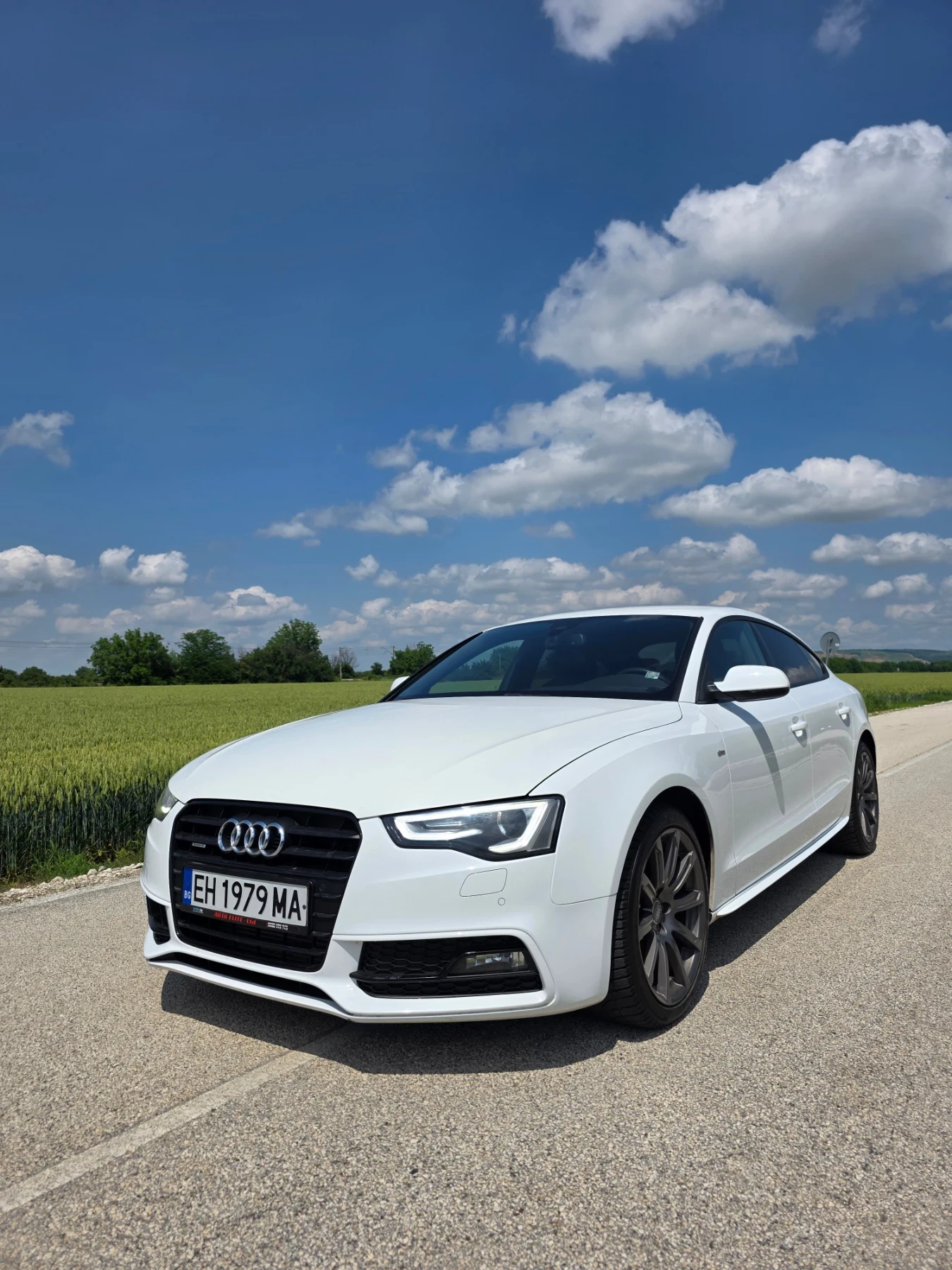 Audi A5 * S-LINE* 4x4* FULL* 2.0TDI* , снимка 3 - Автомобили и джипове - 54813798