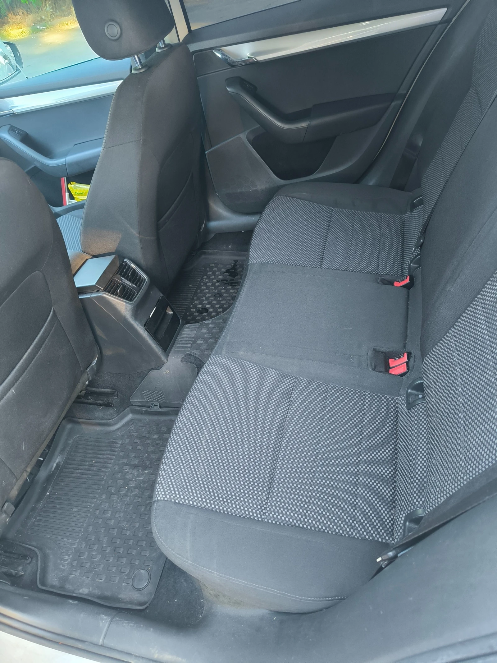 Skoda Octavia, снимка 6 - Автомобили и джипове - 55000671