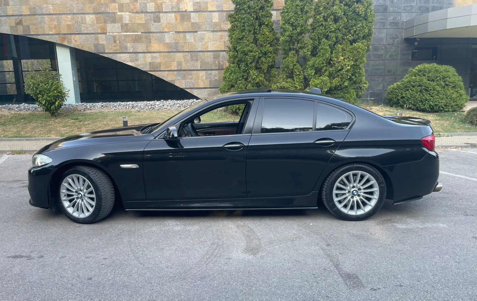BMW 530 M-performance* 8ZF * HeadUp * TOP | Mobile.bg � ����������� 7