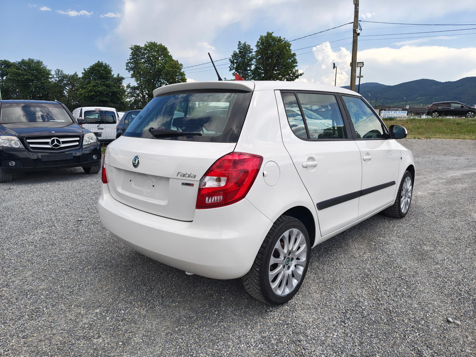 Skoda Fabia 1.6  TDI, снимка 8 - Автомобили и джипове - 55103151