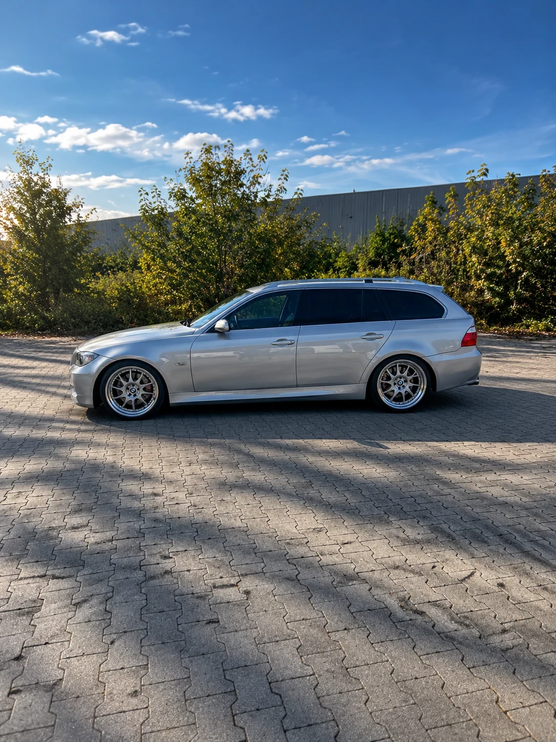 BMW 330 330